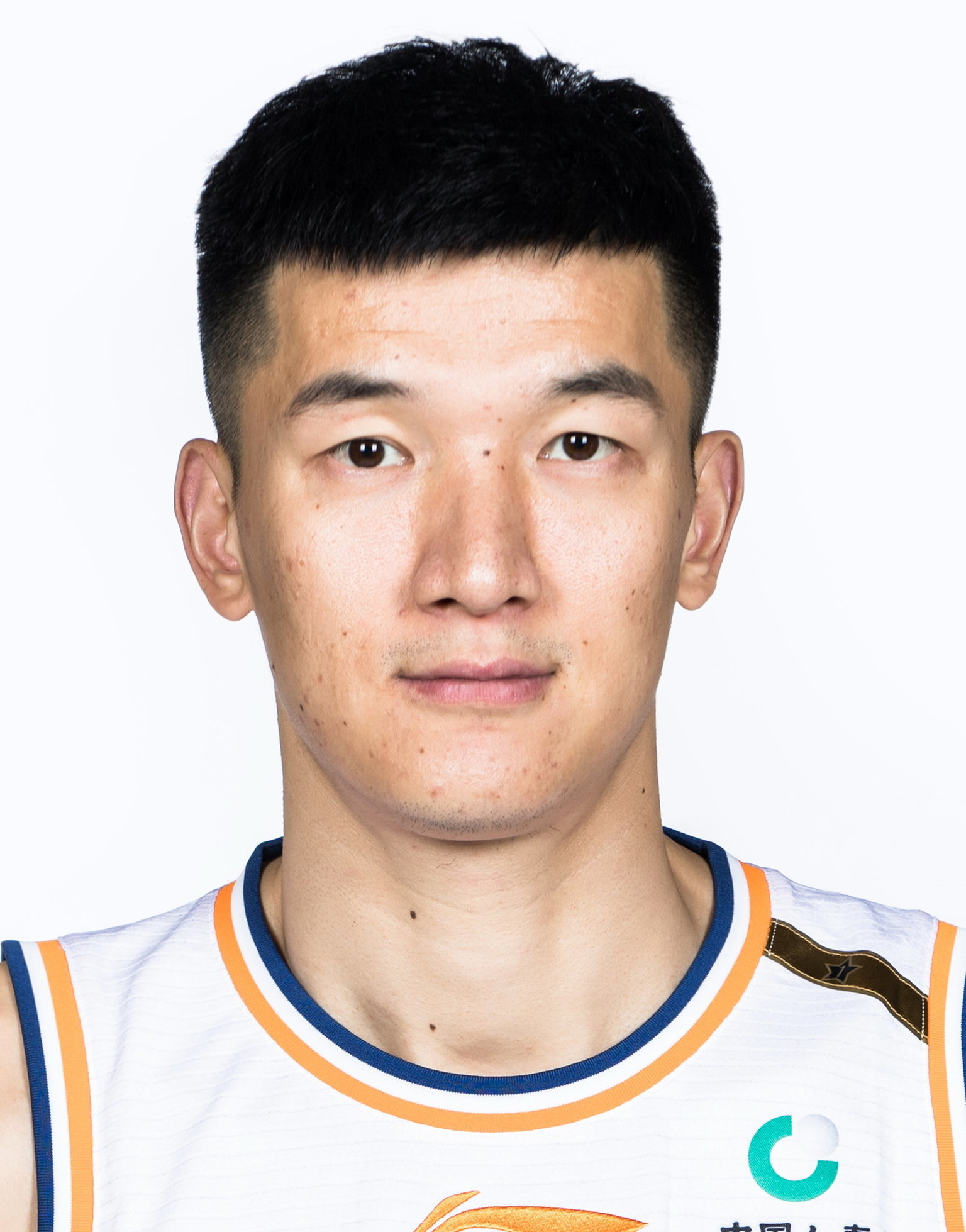 https://img.xtpeeps.cn/img/basketball/player/312ec654b16eeadc1188204ee3ec9527.jpg