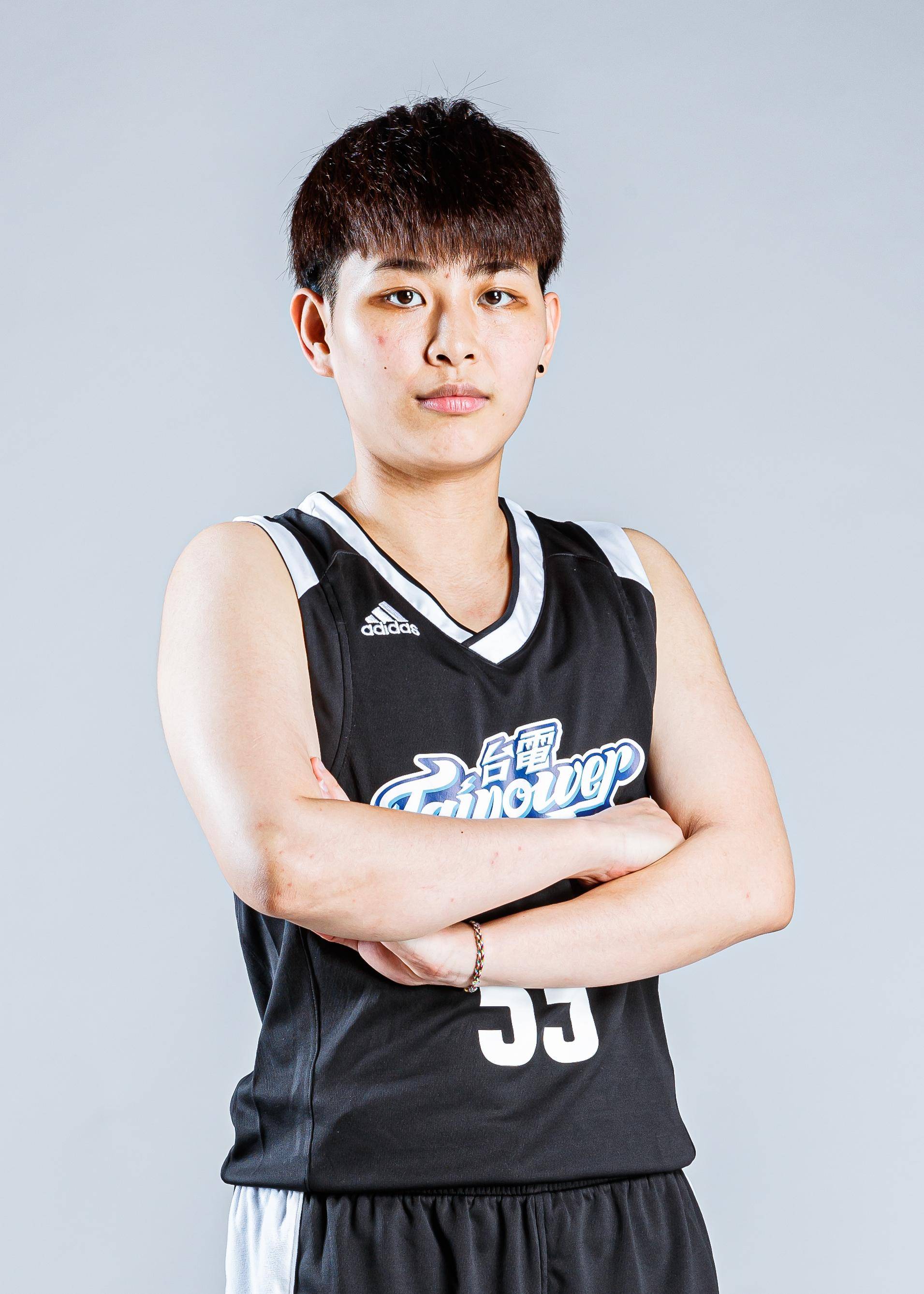 https://img.xtpeeps.cn/img/basketball/player/83df7629fde16e154e5649ab4850fde1.png